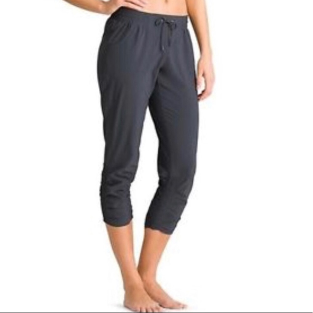 Athleta Prima Capri